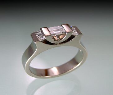 Princess cut diamond ring in white gold